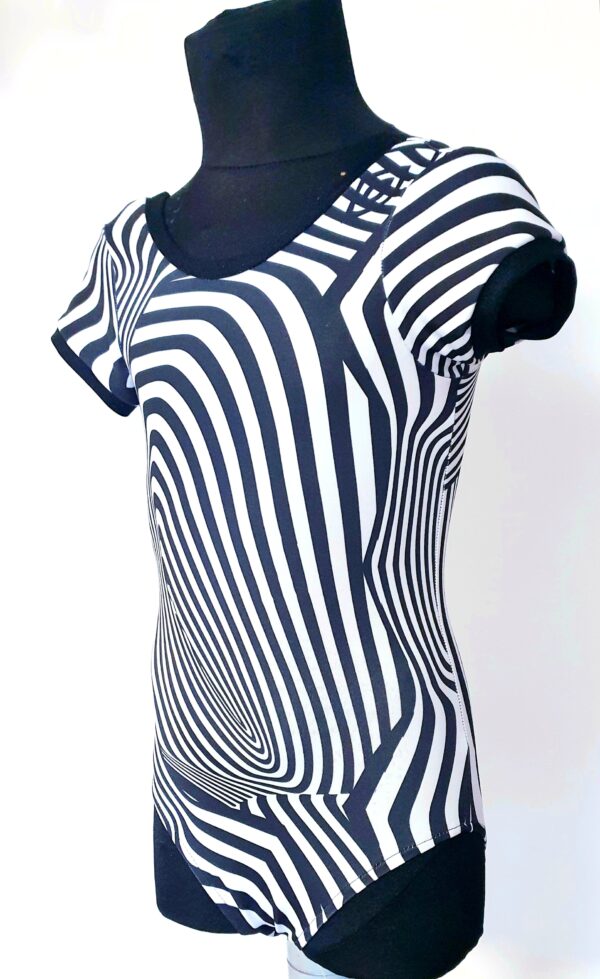 Body gimnastyczne ILUZJA 122/128 - obrazek 4